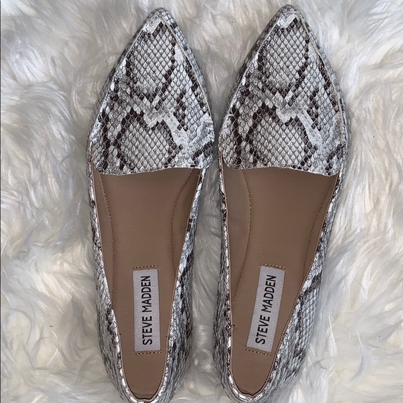 Steve Madden Shoes - Steven Madden Pointed Toe Flats